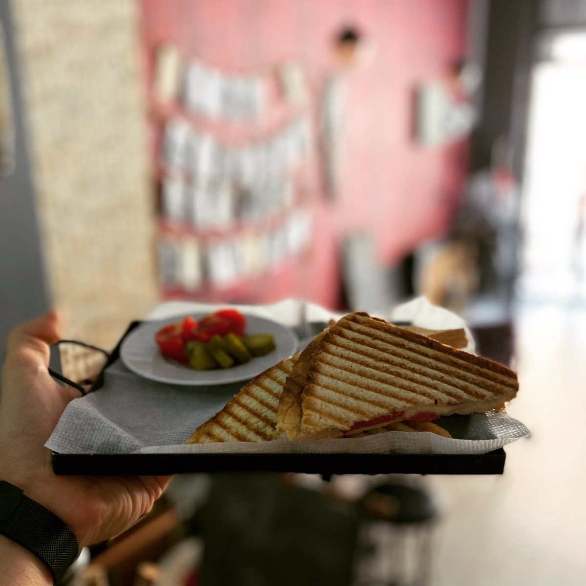 Günün her saati doyurucu lezzetli tostlar 🥪