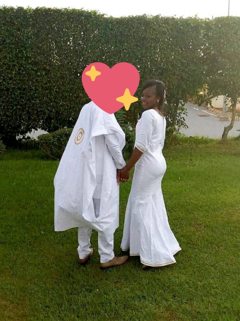 MotheJacky's tweet photo. Cela fait un an aujourd'hui que j'ai dit oui à bae devant Mr le maire après 07 ans de vie commune. Gloire a jesus christ. https://t.co/6WES1fh7sW