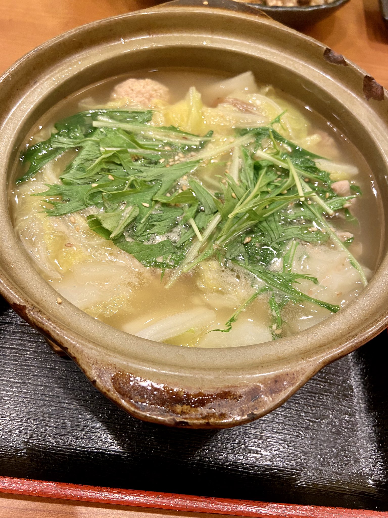 つばさ 焼き鳥屋で鳥鍋 あったまる 一人前にできるのありがたい 串を頼みまくるので お刺身も美味しい 飲み物 にそば茶あるの好き 焼き鳥大きいからお腹膨れる 鍋のシメは雑炊派 苦しいけど美味しかった 笑平 T Co Lbszunvyul Twitter