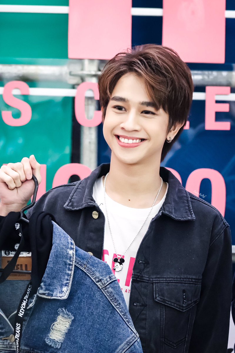 lavenderkiz's tweet photo. อยากจะหยิกให้แก้มช้ำ #เจ้าแก้มก้อน #โอห์มฟลุ้คxแพรวcheerity
#fluke_natouch https://t.co/UXUk1C3XGw