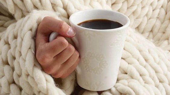 Vale91_7's tweet photo. 👉🏼 Toma la posta Mariel Alvarez y acompaña tu mañana de domingo con las canciones que le ganan a la fiaca☕
¿Te sumás con tus mensajes?
📲WhatsApp: 011 500 50 975
📻 ESCUCHANOS ONLINE : https://t.co/MeVWsG1e2Z
📻 Sintoniza 91.7 F.M 
#RadioValeNeuquén 
#NeuquénCapital https://t.co/BJ6Zr6SZ1o