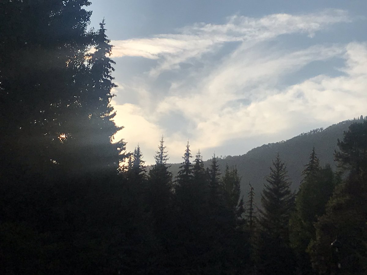 TonyaEhlmann's tweet photo. Made some big moves on the bucket list! ⬆️and⬇️a🏔! LOTS of giggles and only one tumble 🤭. Celebrated Sweet Basil style. #besties #berrypicker #vail https://t.co/BpofmhMEWd