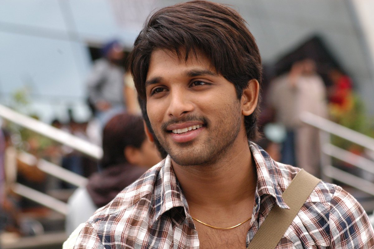 Актер аллу арджун. Аллу арджун 2021. Vijay. Чарон кача название песни. Аллу арджун 2021.