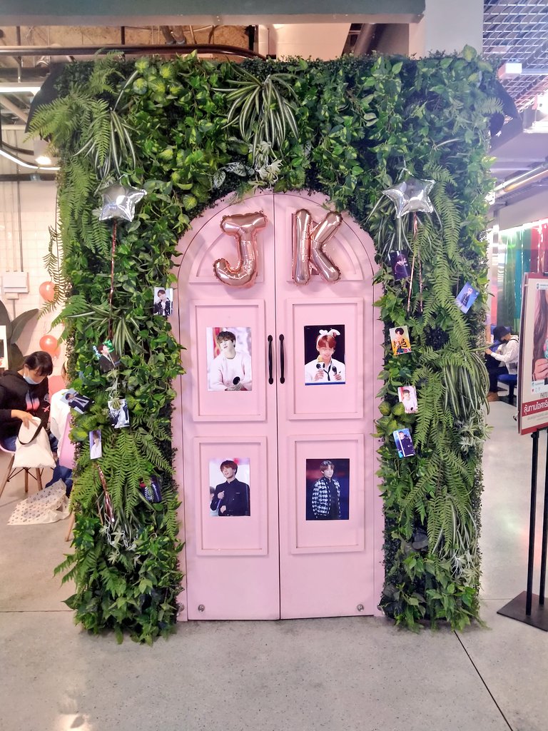 JEONJKKIE97's tweet photo. อบอวบไปด้วยสีชมพู น่ารักมากกๆ เปิดประตูไปอยากเจอจองกุกเลยค่ะ ประตู��จ้าหญิง แงงง ขอบคุณสำหรับโปรเจคน่ารักๆแบบนี้นะคะ 💕🥰
#Pinkproject_withjk https://t.co/4lytIpPGhn
