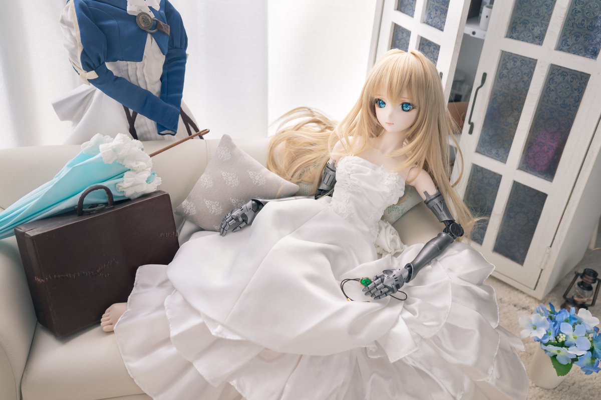 Twoucan ヴァイオレット エヴァーガーデン の注目ツイート モデル Twoucan ヴァイオレット エヴァーガーデン の注目ツイート モデル