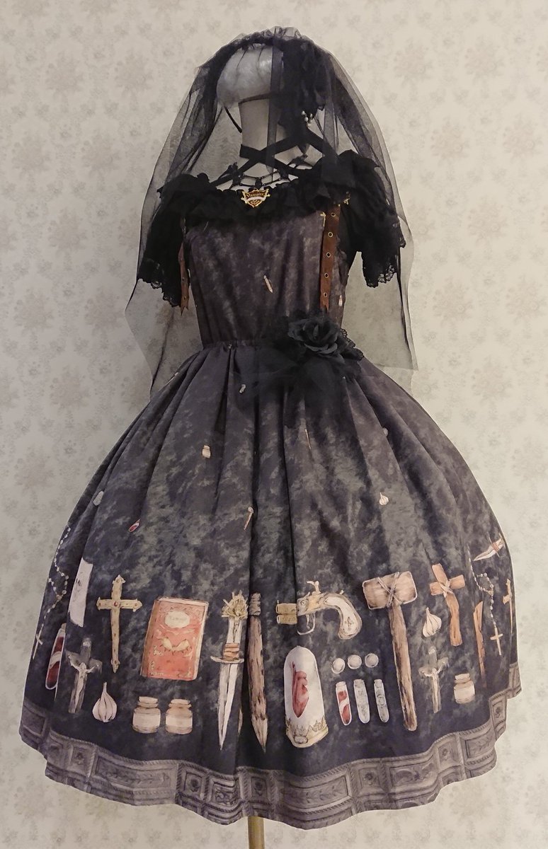 いいね！389件、コメント1件 ― ATELIER PIERROT