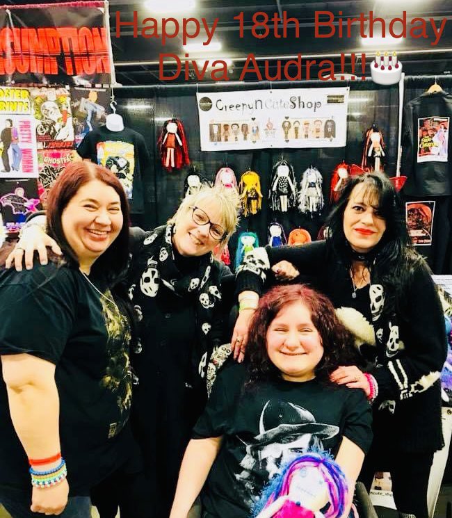 CreepynCuteShop's tweet photo. #Happy18thBDay to Diva Audra!!🌹🎂🌹 Much ❤️ from ladies of @CreepynCuteShop, Doreen 😘 & Piper 😘 @TANKENEY32 https://t.co/3GVhPLZbTU