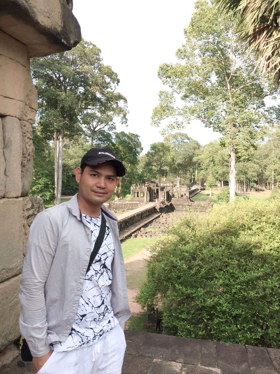 ravyaska's tweet photo. បើស្រលាញ់ជួយ follow ម្នាក់មួយមកណា រង់ចាំឆាតរបស់អ្នក https://t.co/31privk8Dj