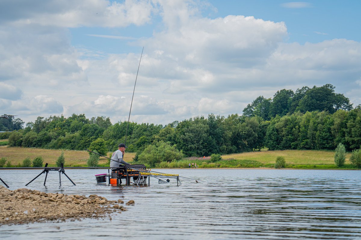 TackleGuru's tweet photo. NEW BITESIZE VIDEO 🎥📺 The master @Pemb85 hits Staunton Harold Reservoir with a difference - HE’S POLE FISHING! 😮🎣 Amazing advice right here! https://t.co/jVr6lhO4T9 https://t.co/u7ruLTa2di