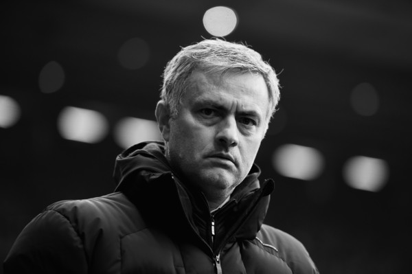 This is a thread on Jose Mourinho's career as a manager and why I believe he is the best Football Manager in history.*This is just my opinion, you don't have to agree with itLikes and Retweets appreciated 