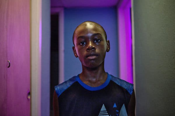 moonlight (2016)moonlight follows chiron, a young, black and gay man growing up in miami. it follows him in three defining chapters of his life where he learns to deal with family, sexuality, and masculinity.