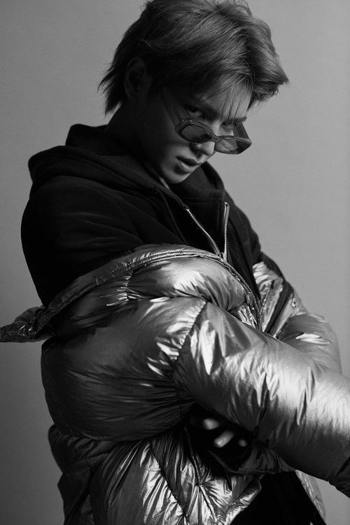 chenjlcub's tweet photo. haha funny joke but srsly tho HAVE YOU SEEN LEE TAEYONG literally the god of visuals!! https://t.co/OCJ2v2miJI