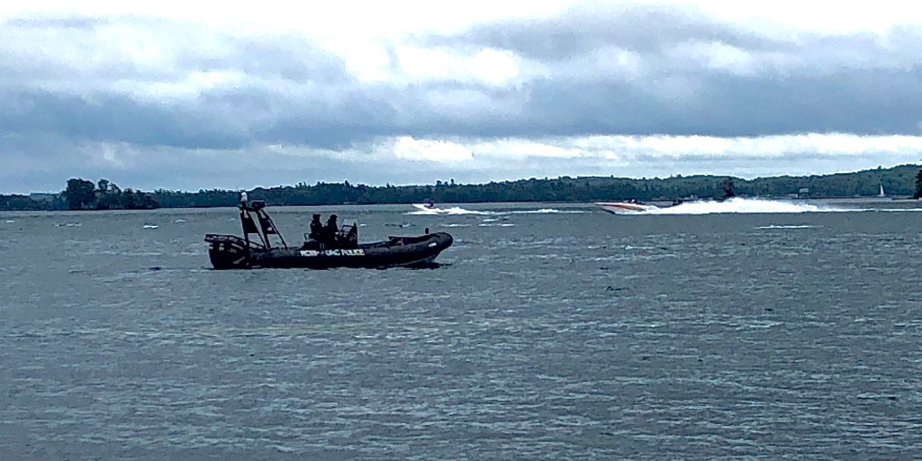 RCMPONT's tweet photo. A big thank you to our partners @OPP_NER and @CBSANOR for their co-ordinated efforts during the 2020 Gananoque Poker Run to keep participants, spectators and our borders safe during this sun ⛅, speed 🚤 and showdown ♠️ filled day. #1000Islands #BorderIntegrity #Covid19 ^bh https://t.co/wV9CcJ4NEz