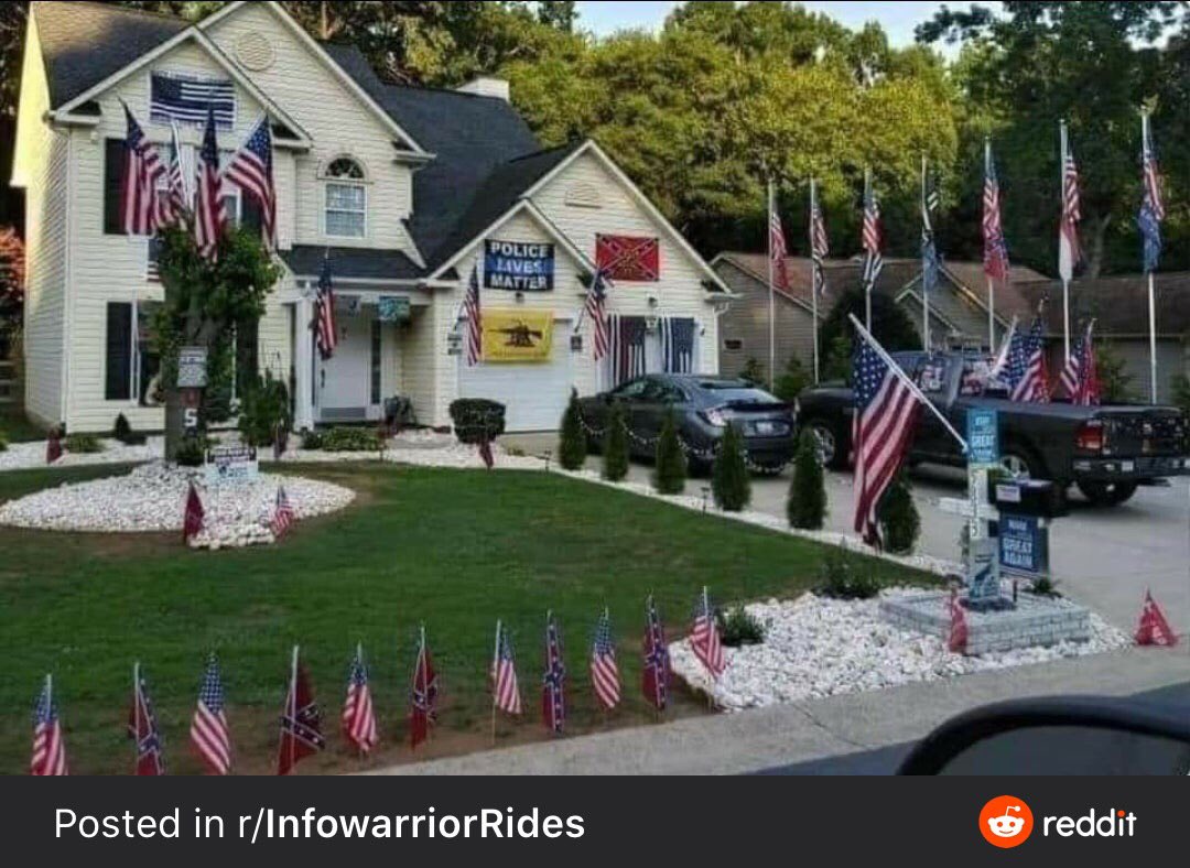 unleashed_coach's tweet photo. Wow seriously! I loved President Obama but would never do this to my home. Trump has got himself a cult. They are puppets that will do &amp; say anything for him &amp; and that should terrify us all regardless of party. #dearrepublicans #TrumpsAmerica #FBR https://t.co/r31A7hk1yF