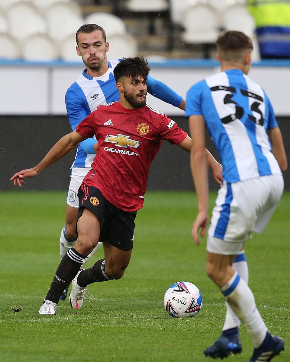 TnTOfficialSC's tweet photo. The @ManUtd U23s were in action again, a pre-season friendly vs Huddersfield. The new season is approaching and the boys look ready for the challenge.
#MUFC4LIFE #manunitedcaribbean #MUSC #joinMUSC #manchesterunited #MUFC #GGMU #MUAcademy #ManUtdSC #youngreds #WeAreUnited https://t.co/JLIltyeCUq