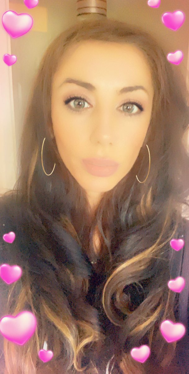 Lara...when life throws u 🍋 🍋 make lemonade! tweet media