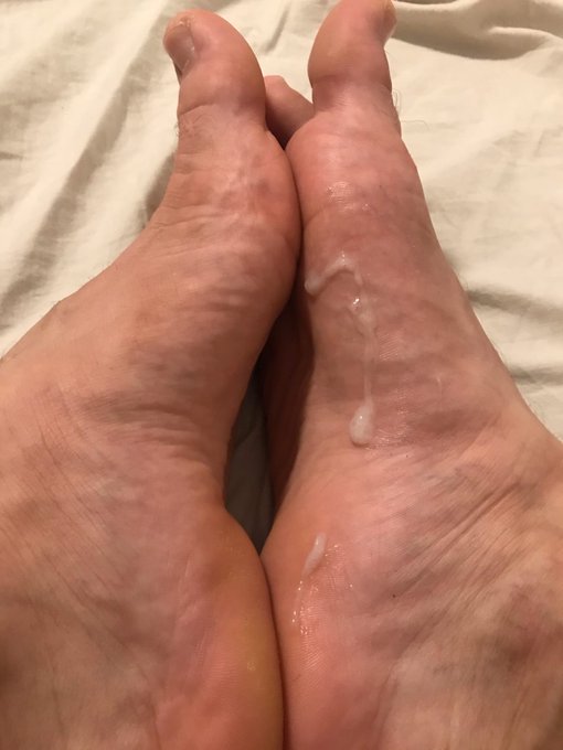 1 pic. I bet you would even stoop so low as to lick this off my feet, wouldn't you? ? 
#cockyboy #feetworship