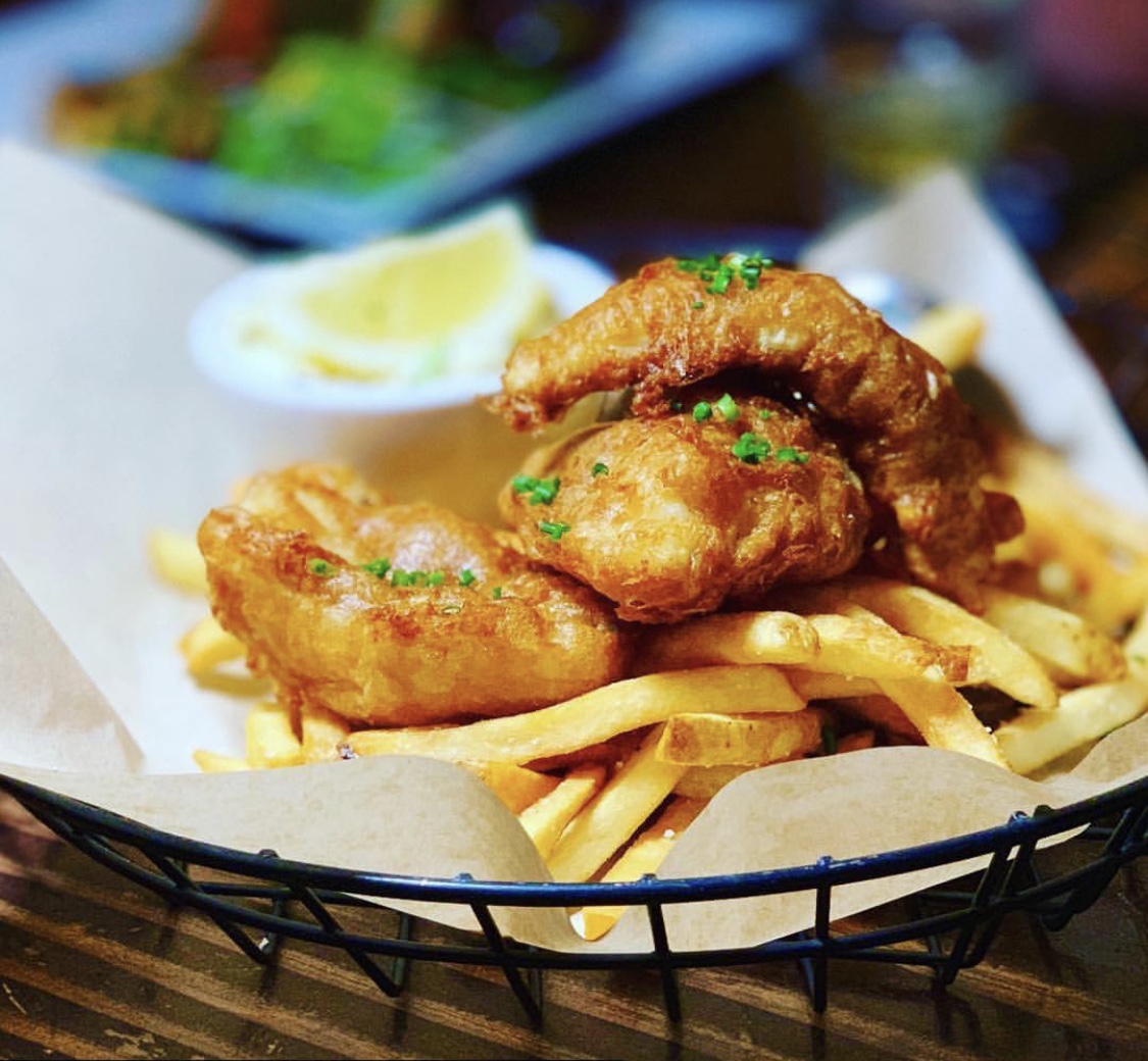 oneilstavern's tweet image. What are you reaching for, a Fish or a Chip first? #importantquestions #oneilstavernandgrill #bestoftheboat