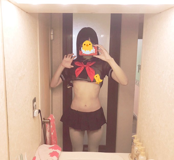 思っていたより透けていたけどセーラー服コスで自撮りしてみました! 
