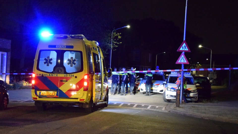 Steekpartij #Venlo: vrouw (57) omgekomen, man (25) opgepakt.