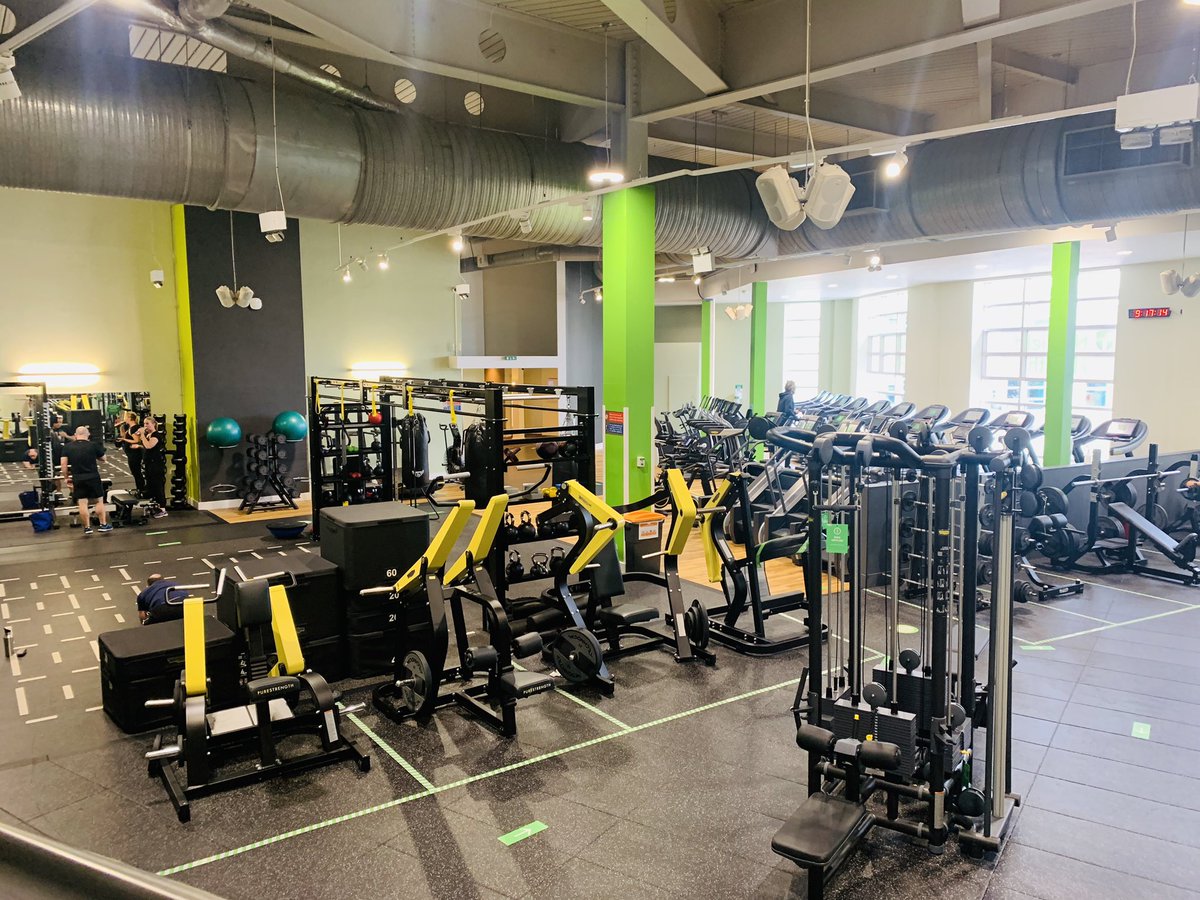 ana_morsbach's tweet photo. #Sunday I did #grit. It seems it’s getting harder! 😳Then a bit of #pump.It was good the gym was “empty”. I chatted with a gym friend who also plays #tennis. He gave me great tips! 🥰  @RM_CancerRehab  #AHPsActive #WeActiveChallenge2020 #ActiveMarsden https://t.co/p51H9Q71A6