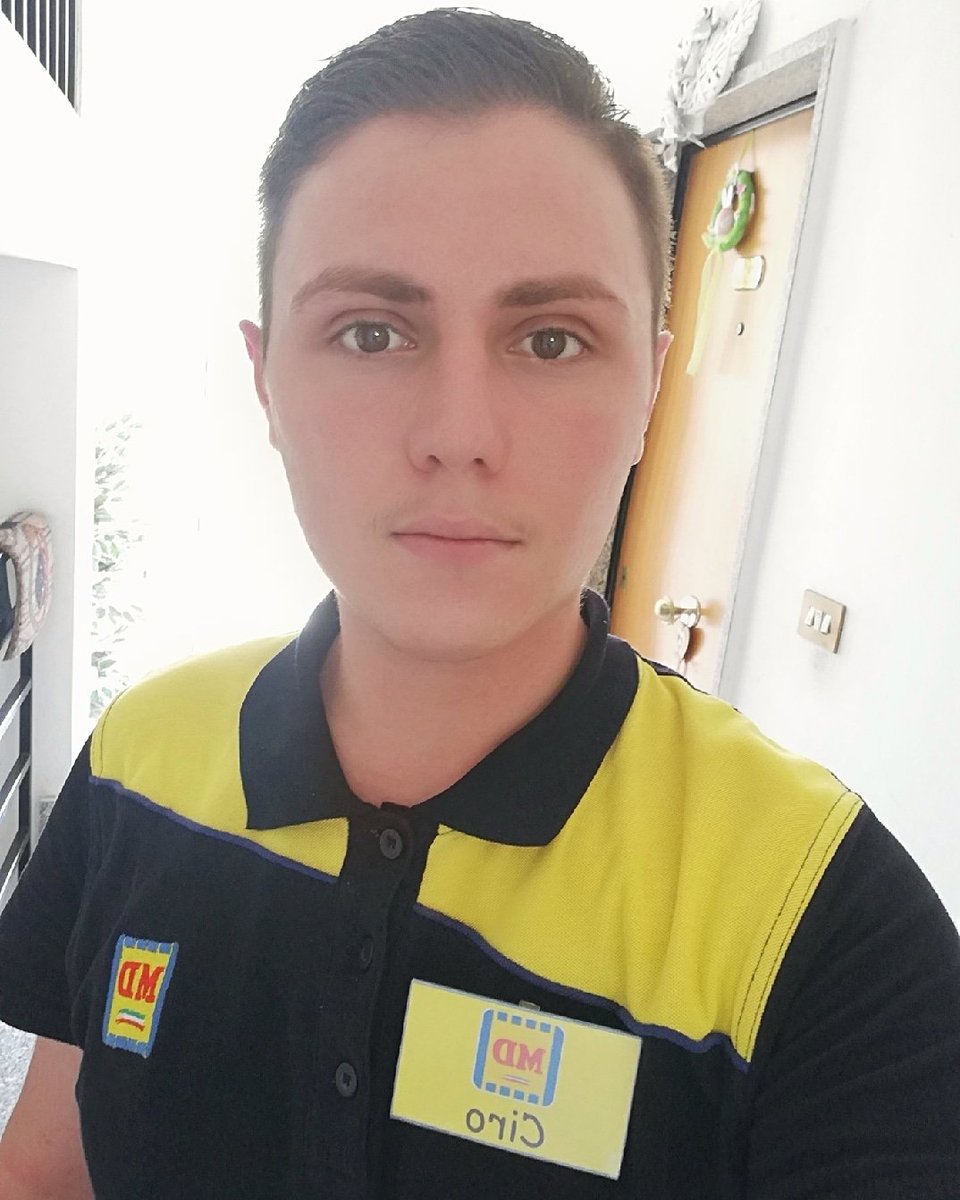 Ciro21061998's tweet photo. Work ennobles, it's 16:11 pm in Italy and I'm going to work.  Remember to always wear the surgical mask before leaving home.  Let's avoid Coronavirus infections #italy #work #coronavirus https://t.co/WtXjGMzNXG
