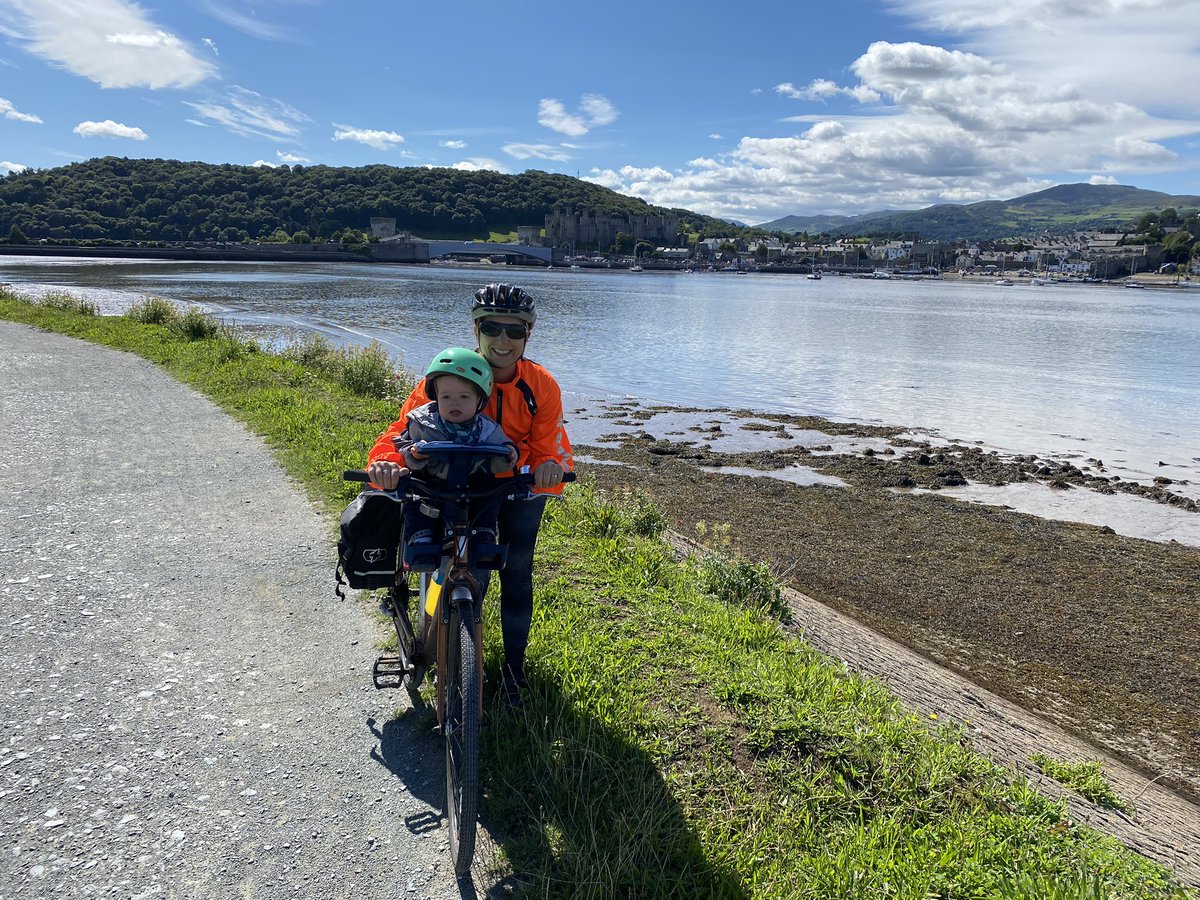 Scenic cycle route with the wee nipper & @Nicole_OccPsych #westshore #conwy 🏴󠁧󠁢󠁷󠁬󠁳󠁿