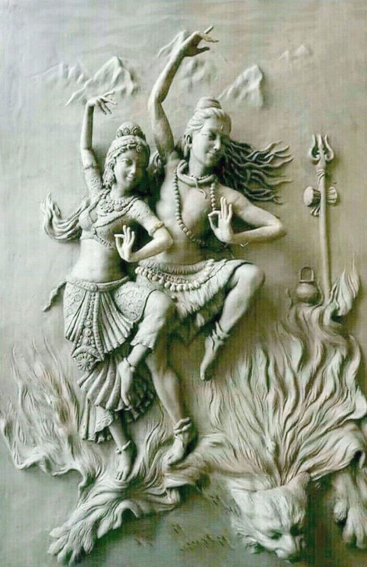  #Thread on TANDAV (तांडव)Whenever we read or hear the word ‘Tandav’, we associate it with ‘angry shiva’ or ‘dancing shiva’. However tandav refers to a form of dance or lets just say the divine dance, performed by any god or goddess.