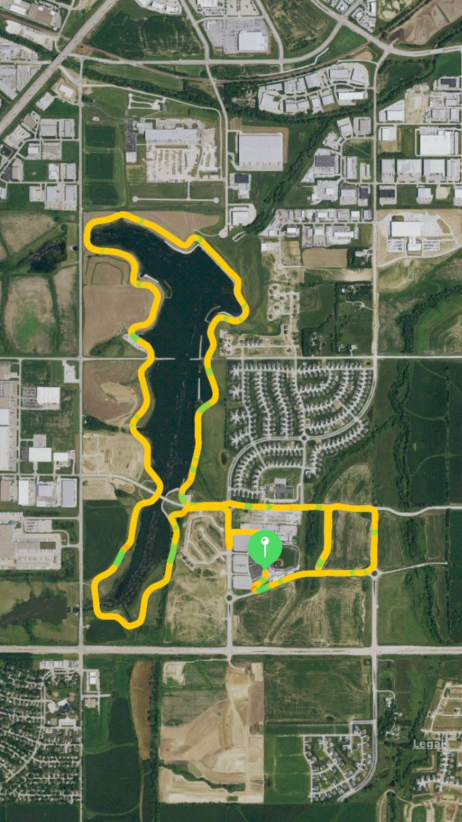 RunGalRun's tweet photo. What a great morning for a run! I knocked my 2020 non virtual race PR out of the park😉. Thanks @bornandracedne for a great event! Wave starts, staggering within the waves, masks, and physical distance markings made for an awesome event! #cornfieldcornfield https://t.co/KcHsYoWWYb