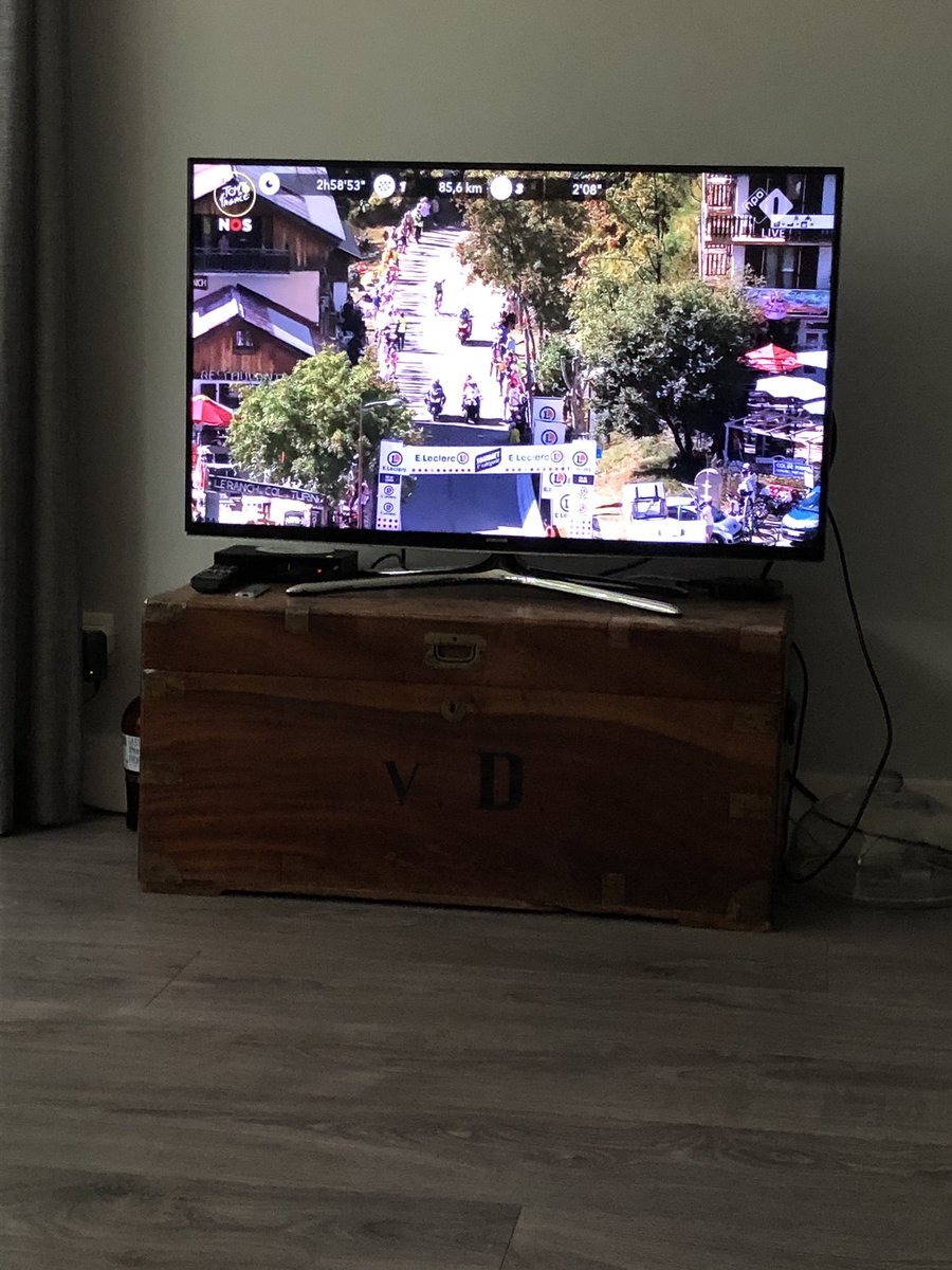 Door deze beelden het gevoel dat de zomervakantie over drie weken gaat beginnen. #zinin #TDF2020