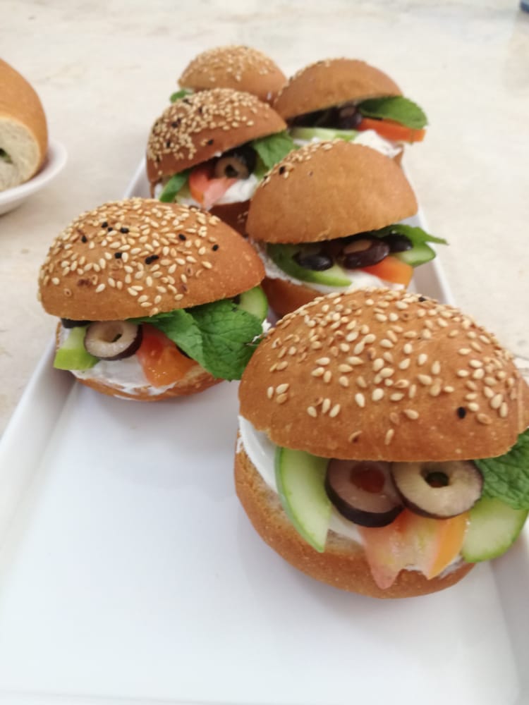 AlbaitAlarabiB's tweet photo. mini Sandwiches....😋 https://t.co/CixrLi66jf
