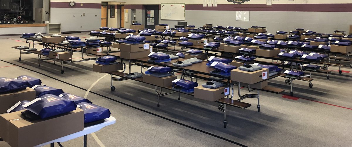 GrahamElem204's tweet photo. We are ready for our students! Canโt wait until Tuesday, September 1st so families can pick up their supplies and we can get this school year started. So excited! #grahamfalcons #futureready204 #204learns @cjw0829 @ipsd204 https://t.co/Mq4epo3Na7