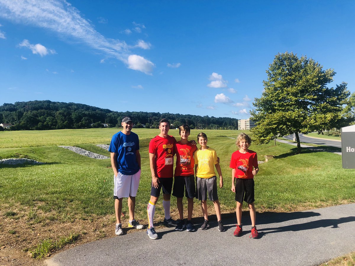 AndrewTinsley19's tweet photo. Great morning taking part in a virtual 5k Wizard Run with Mike & Evan!!!! #WIZARDRUNVIRTUAL https://t.co/hiSacr5zI8