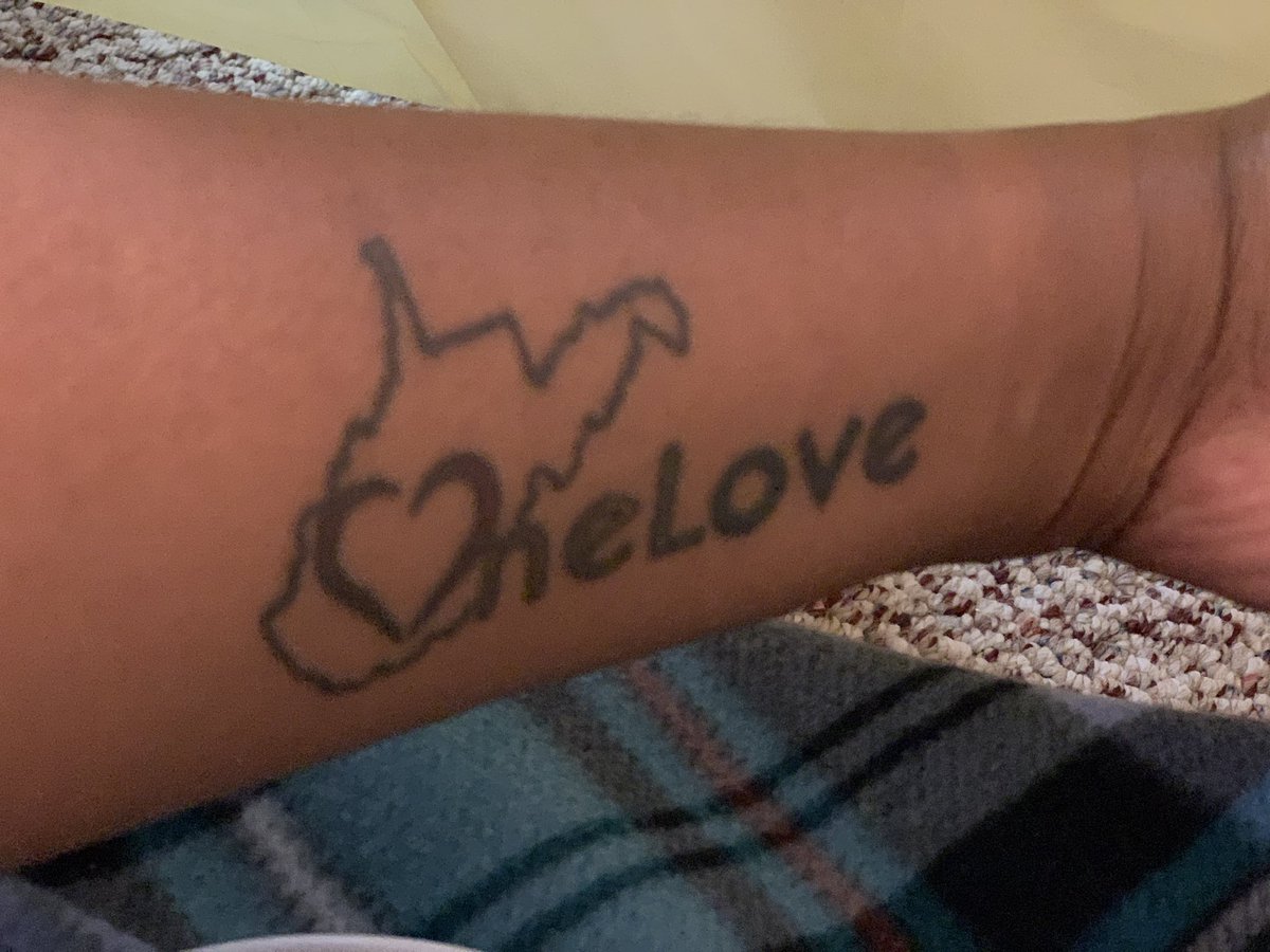 officialdaniwv's tweet photo. When they go low, we rise unified. How do you campaign on someone else’s words? Do your job West Virginia! Y’all clip and edit. I’ll coordinate and elevate by placing West Virginians First.#WalkWithMe2020 https://t.co/1jry52s07a