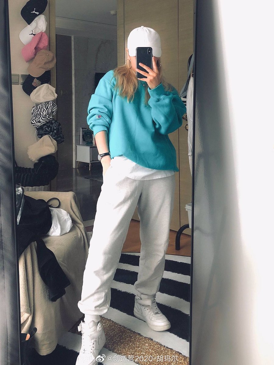 candyxuans's tweet photo. SHES FUCKING INSANE https://t.co/Eo25H4Txso
