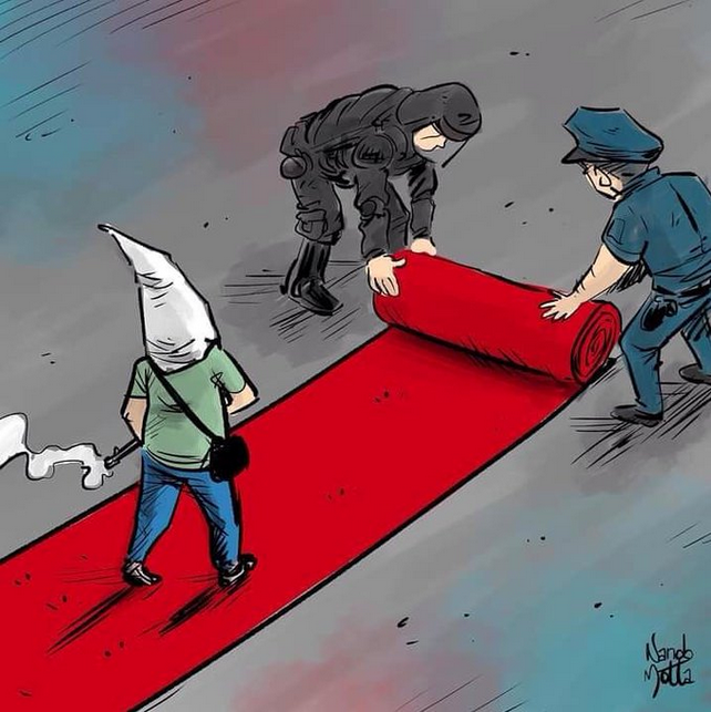 YourAnonNews's tweet photo. Welcome to US under Trump administration https://t.co/OkBDO55eLA