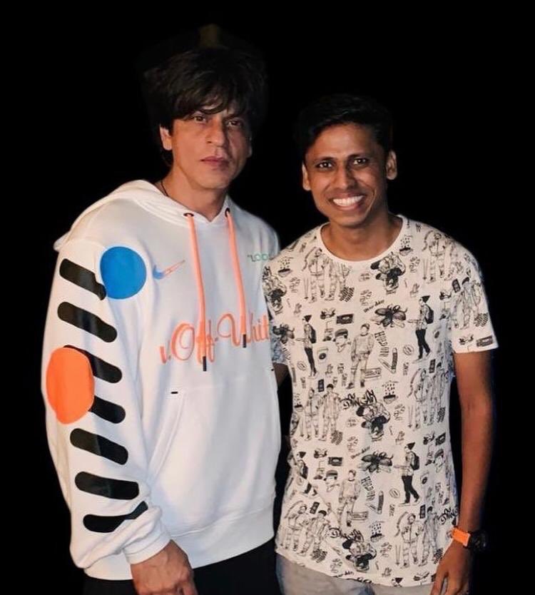 Couldn’t ask for more! ❤️
The man who taught me to dream. The man who’s an inspiration to many. The man who gave us the fair opportunity ❤️ thank you @iamsrk for #ClassOf83 ❤️🥺
@sabharwalatul @_GauravVerma @RedChilliesEnt @NetflixIndia @shrishtiarya