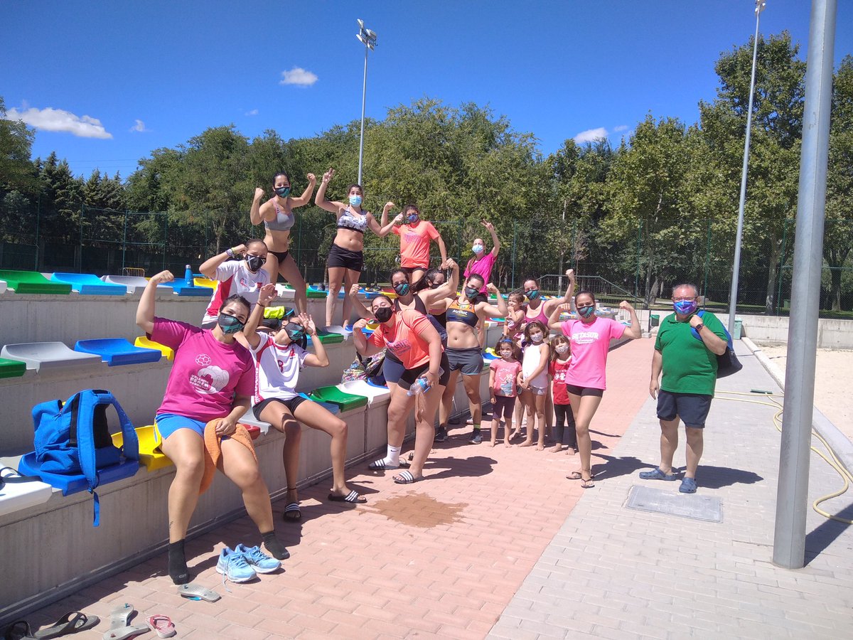 CastillaRebeca's tweet photo. Segunda semana superada, entreno en playa, gim y pista exterior todo con mascarilla!
#yojuegoconmascarilla #deporteseguro #balonmano #balonmanomadrileño #balonmanofemenino #getafe #deportegetafe #madridsur #handball #handballtime #handballworld #handballislife #getasur #almono https://t.co/enisfpthLt