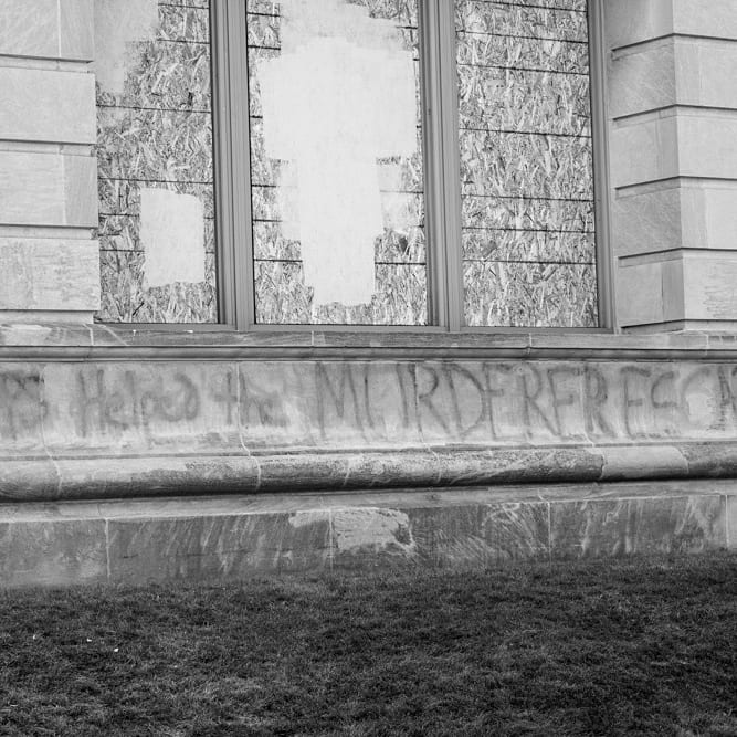 AdamsChar's tweet photo. Kenosha Wisconsin made the National News! Not for being the beautiful peaceful city that it is but for show casing the radical devide that has be increasingly growing in our country.We all need to open our hearts and love one another.  #blacklivesmatter #kenoshastrong https://t.co/3TSs6hCaf1
