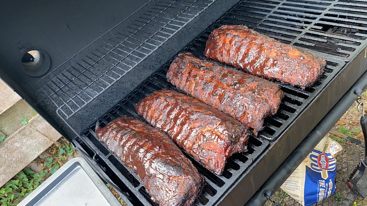 BroBroFRESH's tweet photo. Just let me do my thang when I’m in the kitchen or over the grill...
#MEATPRODUCT https://t.co/lplCWF1s6c