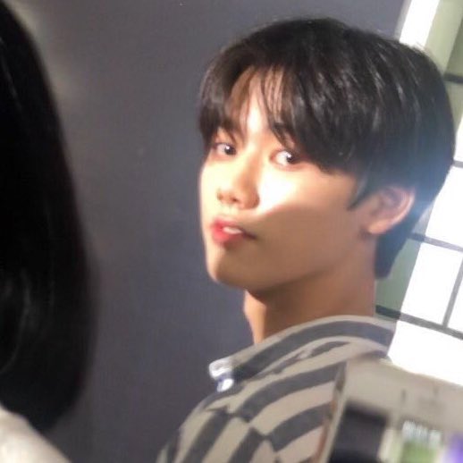 dbdbdip_'s tweet photo. 자기야아                                        어 자기 왜
이거 쫌 해주라아              자기 이런 거도 못해?
자꾸 안대...                                           줘 봐 https://t.co/3gBVaByxT2
