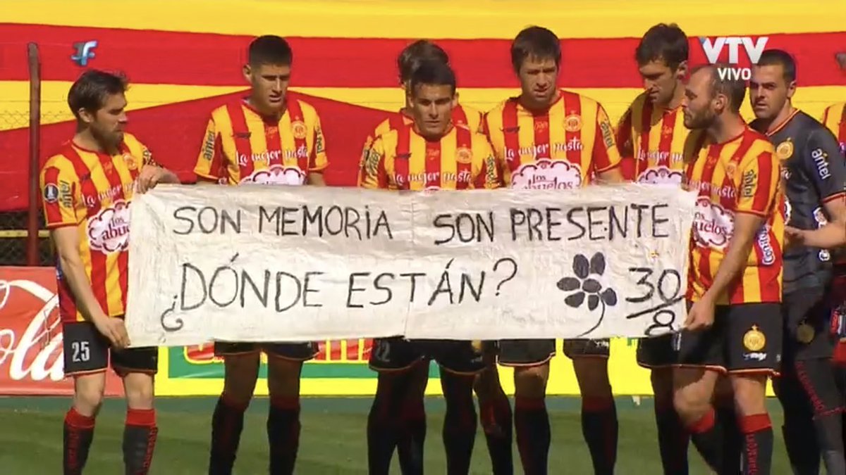 FernandezSurkov's tweet photo. Entendió todo @ProgresoOficial. 
Son memoria son presente ¿Donde están? 30/8. https://t.co/BcnFJe8xov