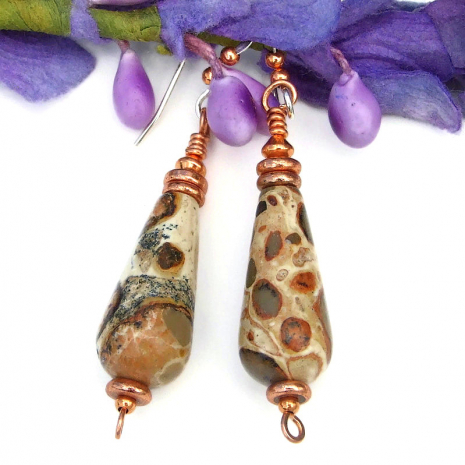 ShadowDogDesign's tweet photo. Go a little wild wearing these #leopardite #gemstone teardrop #earrings w/ copper! https://t.co/oe6qTZXWLC via @ShadowDogDesign #Handmade #GemstoneEarrings https://t.co/FJ7nboEmLG