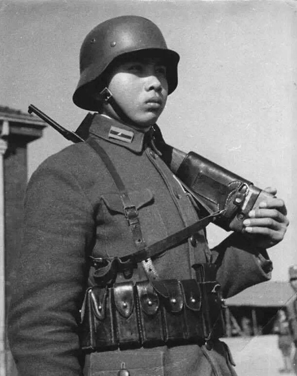 World War II History on Twitter: "A #Chinese soldier during the Battle of  Wuhan, 1938. #History #WWII… "