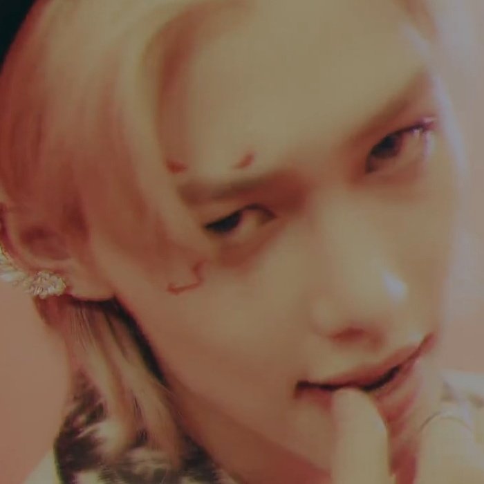 눈에 악마그림 😈