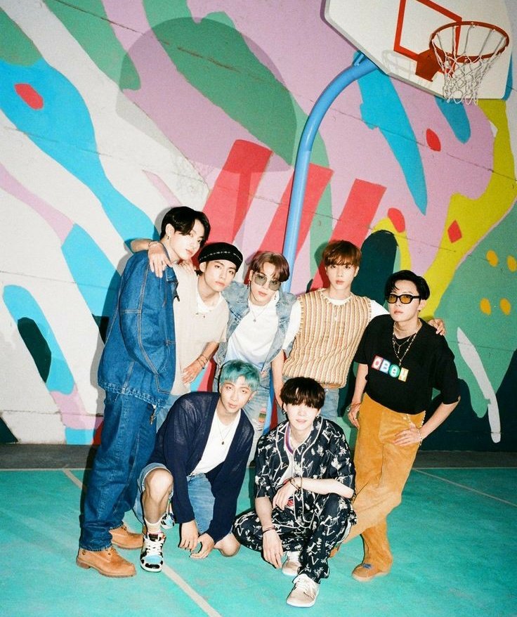 btsromaniateam's tweet image. Premiile #VMAs 
BTS - 'Dynamite' LIVE

🗓 31/08/2020
🕖 03:00 RO

Links⤵️
🔗:mtv.com
🔗:stream2watch.io/streaming-tele…
🔗:123tvnow.com/watch/mtv/ 
🔗:ustvgo.tv/mtv/
🔗:notiblog.xyz/musica/mtv-vma…

Vom folosi⤵️
▪︎#.DynamiteLiveAtVMAs
▪︎#.DiscoOverloadWithBTS