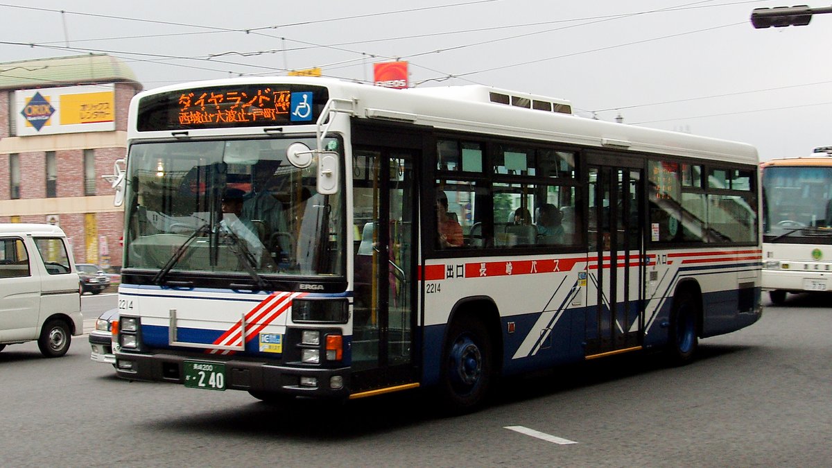 ゴズ 昔の長崎バスの方向幕 Ledの方向幕 を採用した車は分割をやめたけど当初は4枚目の昔の表示方式を踏襲したような表示の仕方だった その後方向幕を分割した車両がled化されるとそちらに合わせた表示に変更になった