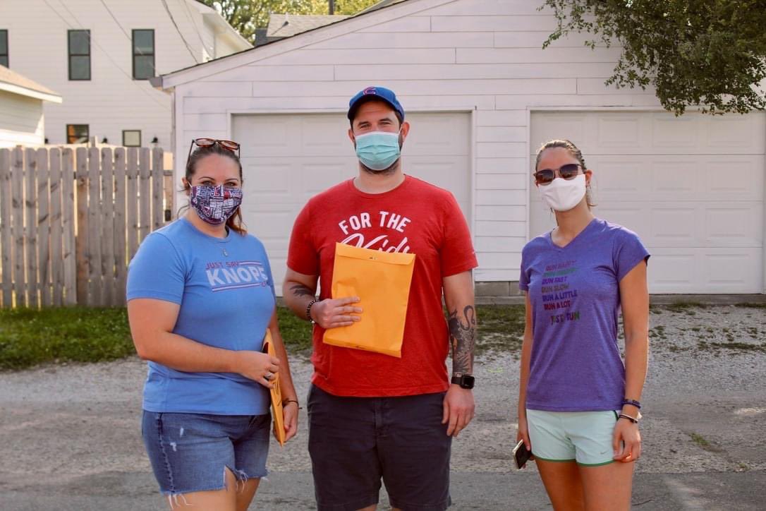 Ashley_B_Eason's tweet photo. We had another awesome crew of 28 volunteers this weekend to help us deliver voter literature to our neighbors in the #36thDistrict!

🗣 Shoutout to Pam Smith and Cathy Weinman for joining us and proudly sporting your @MomsDemand Action for #GunSense in America tees. (1/4) https://t.co/qJZAYho0Ks