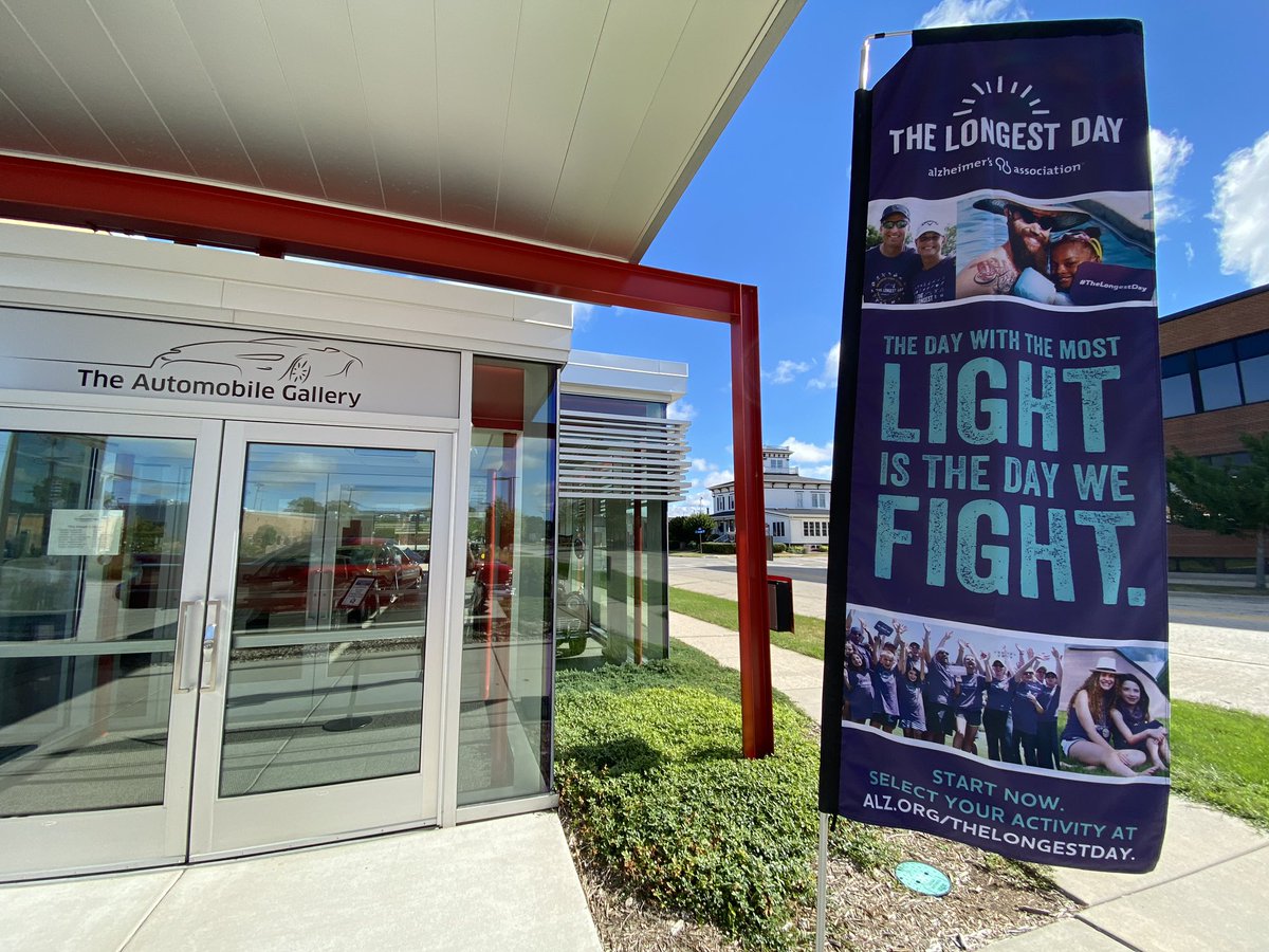 CalvinLewisTV's tweet photo. Residents of memory care facilities across Green Bay are in for a treat as more than 50 vintage, old school cars cruise the streets.
It’s hosted by the @TheAutomobileG1, with proceeds going to the @alzassociation locally. #Local5SundayMorning https://t.co/5UA2Yi9WWk