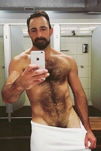 August 30 ?? ?? @hairydavid @hairyfan #hairsome #hairychest #hairygay #hairyfan #scruff #beardedhomo